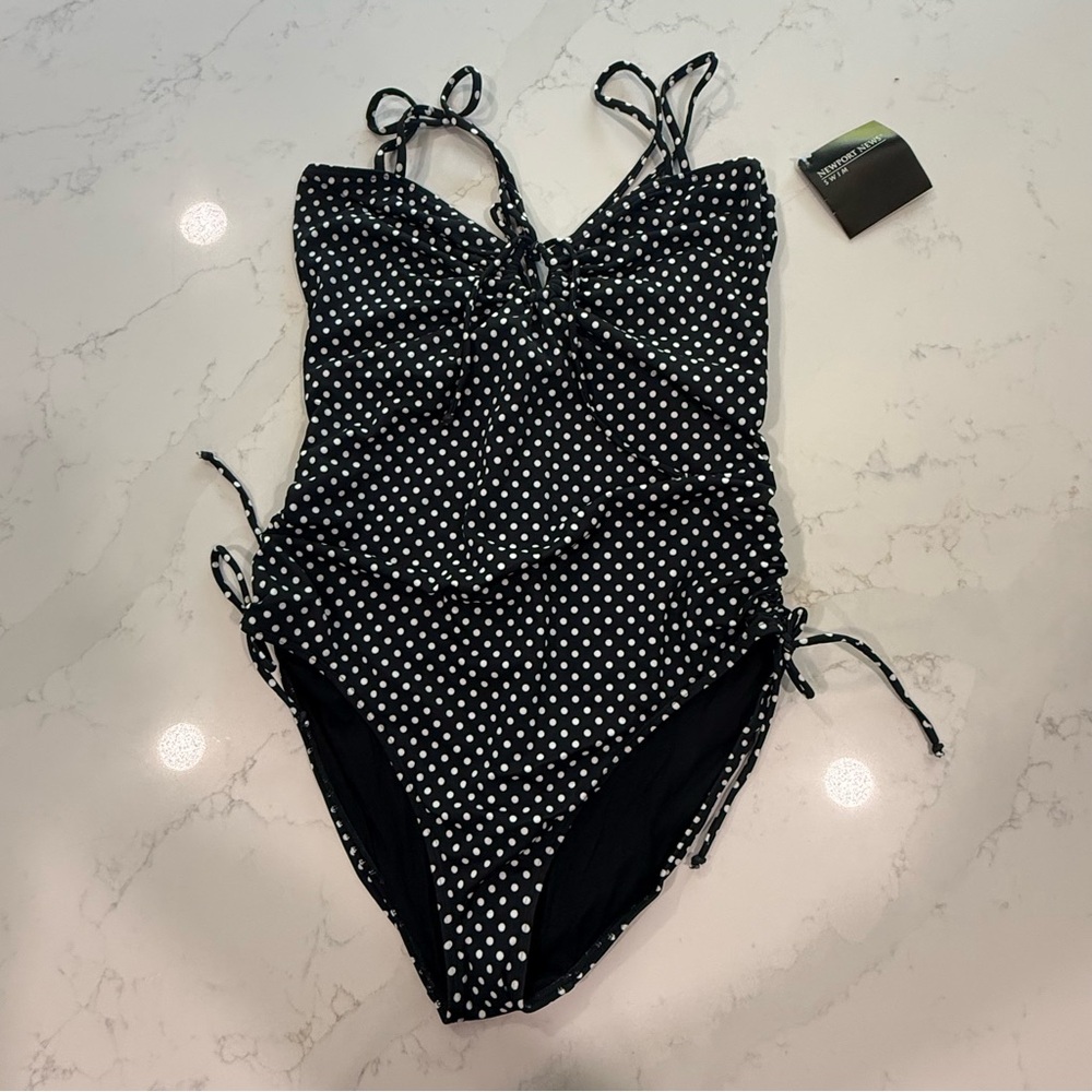 Newport News 1 Piece Swimsuit Black White Polka Dots Size 18  Keyhole NWT